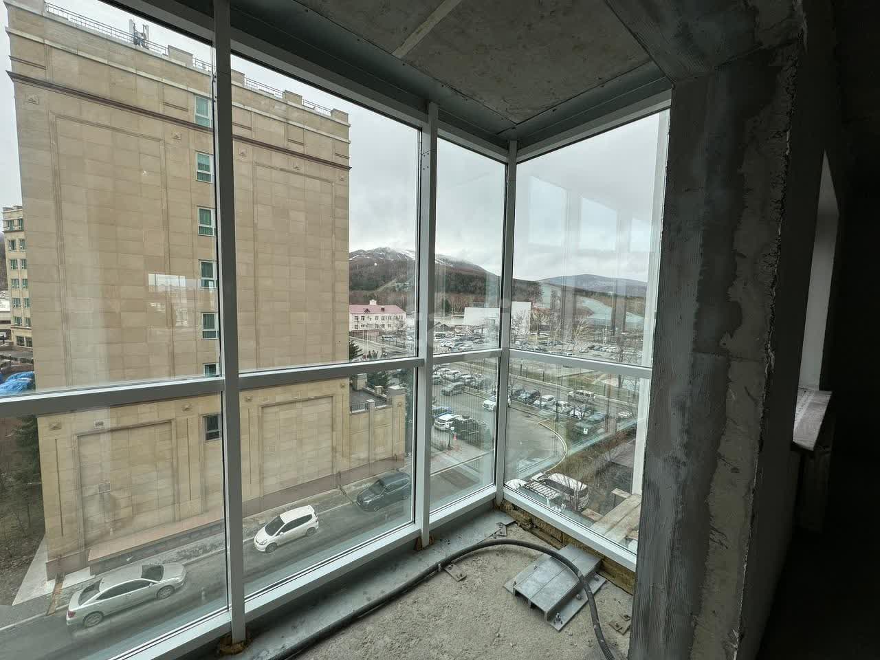 Продажа 4-комнатной квартиры, Южно-Сахалинск, Сахалинская область,  Южно-Сахалинск