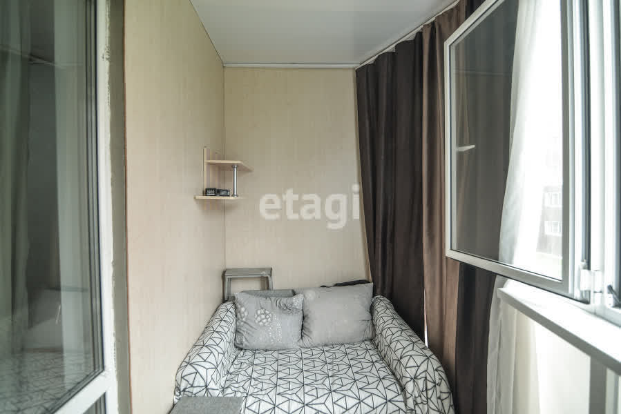 Продажа 2-комнатной квартиры, Южно-Сахалинск, Сахалинская область,  Южно-Сахалинск