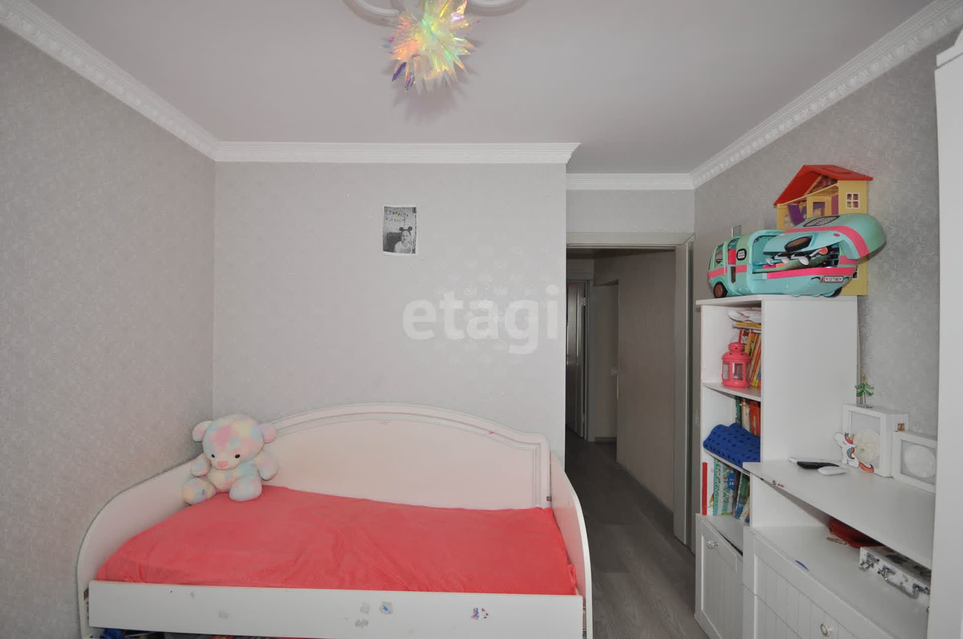 Продажа 4-комнатной квартиры, Южно-Сахалинск, Сахалинская область,  Южно-Сахалинск