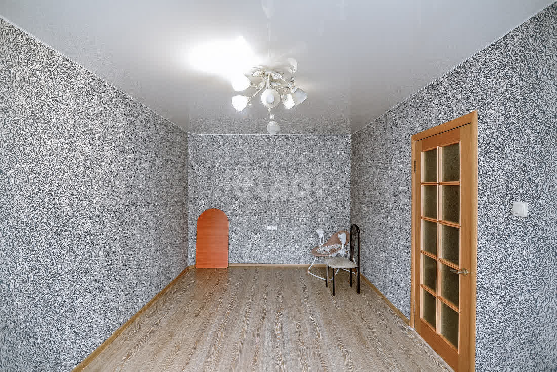 Продажа 2-комнатной квартиры, Южно-Сахалинск, Сахалинская область,  Южно-Сахалинск