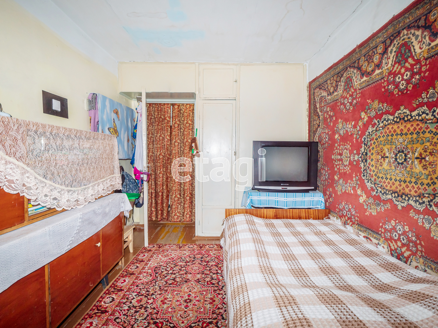 Продажа 4-комнатной квартиры, Улан-Удэ, Республика Бурятия,  Улан-Удэ