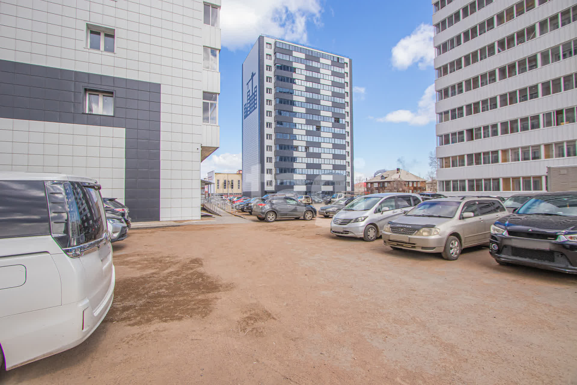 Продажа 3-комнатной квартиры, Улан-Удэ, Республика Бурятия,  Улан-Удэ