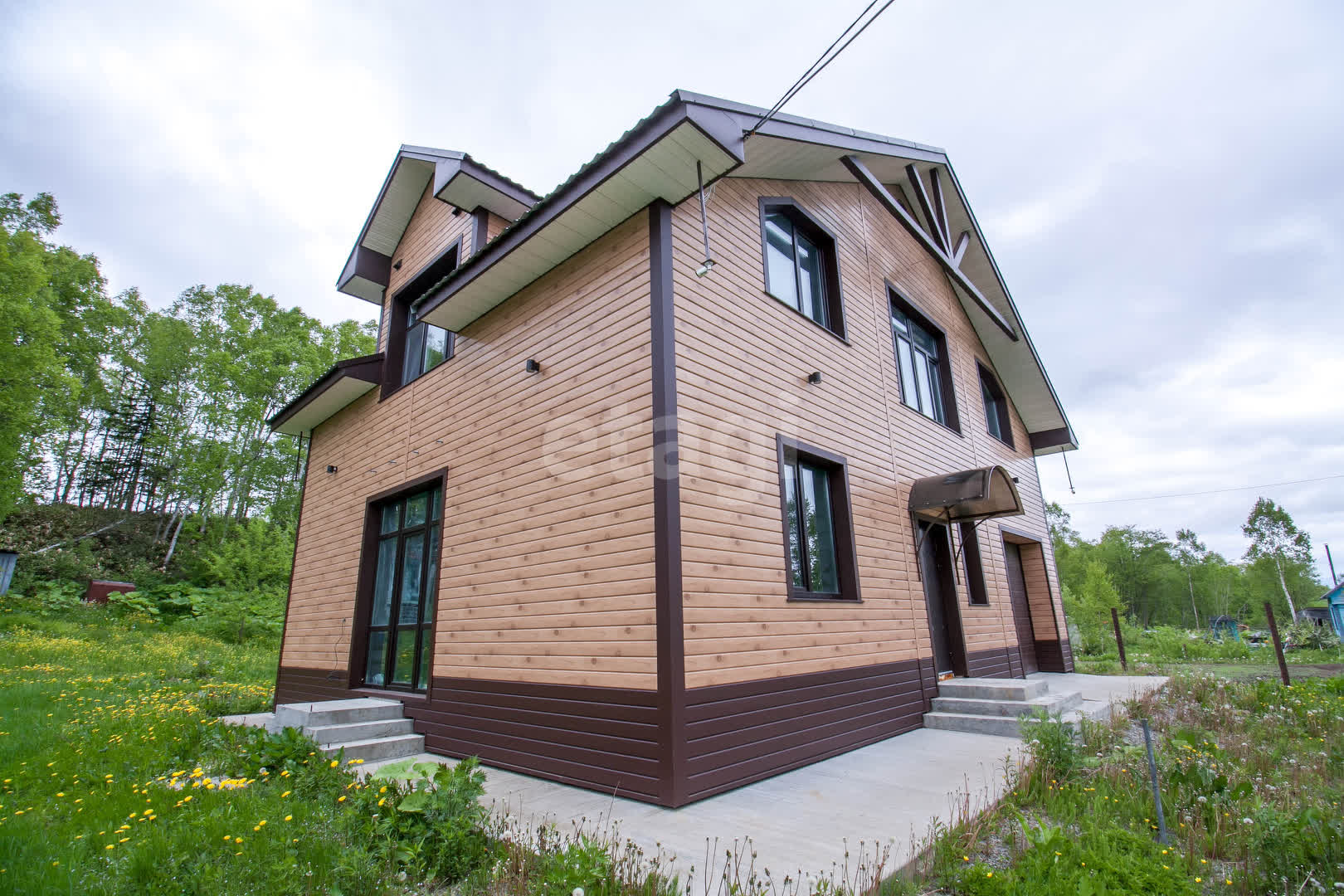 Продажа дома, 195м <sup>2</sup>, 10 сот., Южно-Сахалинск, Сахалинская область,  Южно-Сахалинск