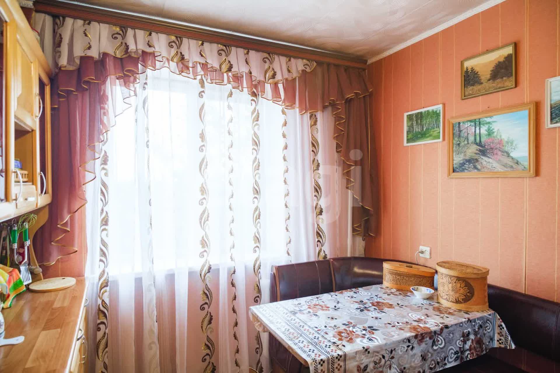 Продажа 3-комнатной квартиры, Комсомольск-на-Амуре, Ленина пр-т,  91  к 2