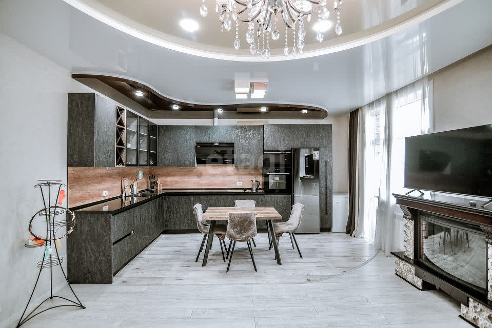 Продажа 2-комнатной квартиры, Южно-Сахалинск, Сахалинская область,  Южно-Сахалинск