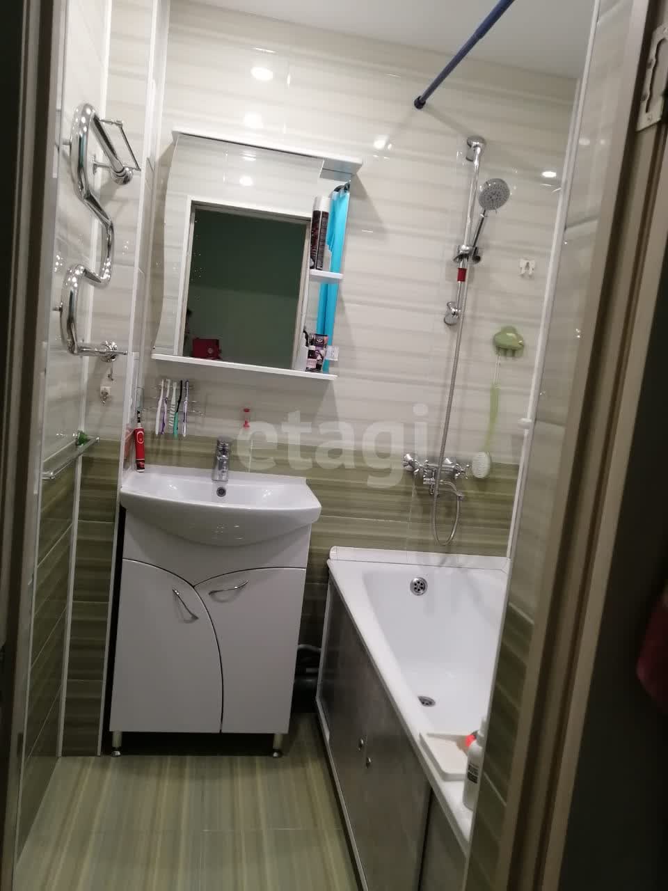 Продажа 2-комнатной квартиры, Южно-Сахалинск, Сахалинская область,  Южно-Сахалинск