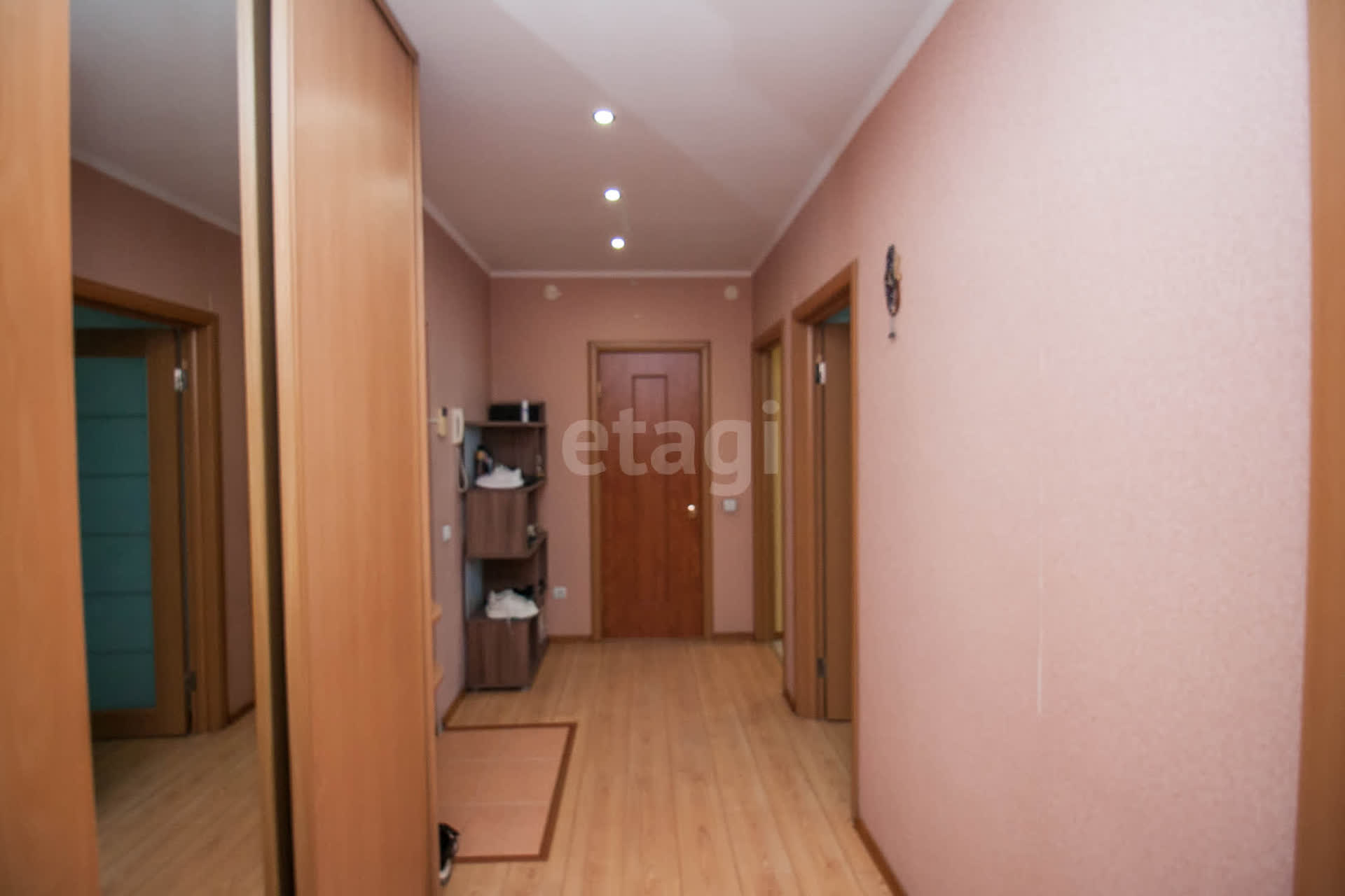 Продажа 2-комнатной квартиры, Южно-Сахалинск, Сахалинская область,  Южно-Сахалинск