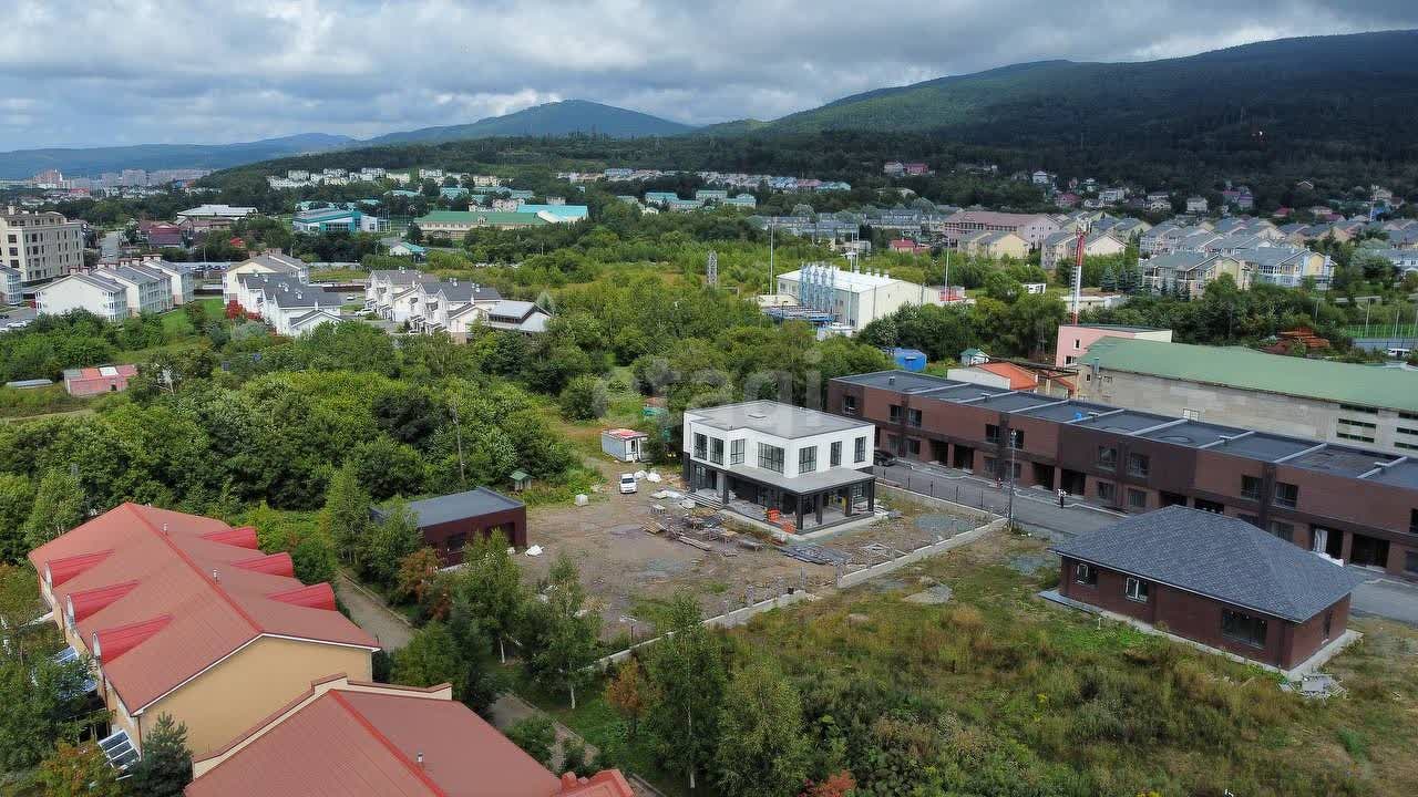 Продажа 4-комнатной квартиры, Южно-Сахалинск, Сахалинская область,  Южно-Сахалинск