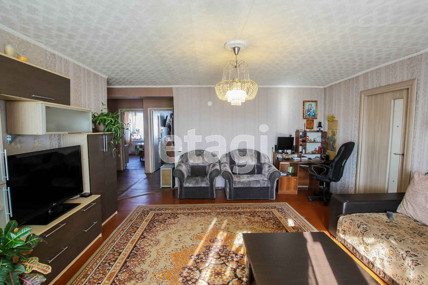 Продажа 4-комнатной квартиры, Улан-Удэ, Республика Бурятия,  Улан-Удэ