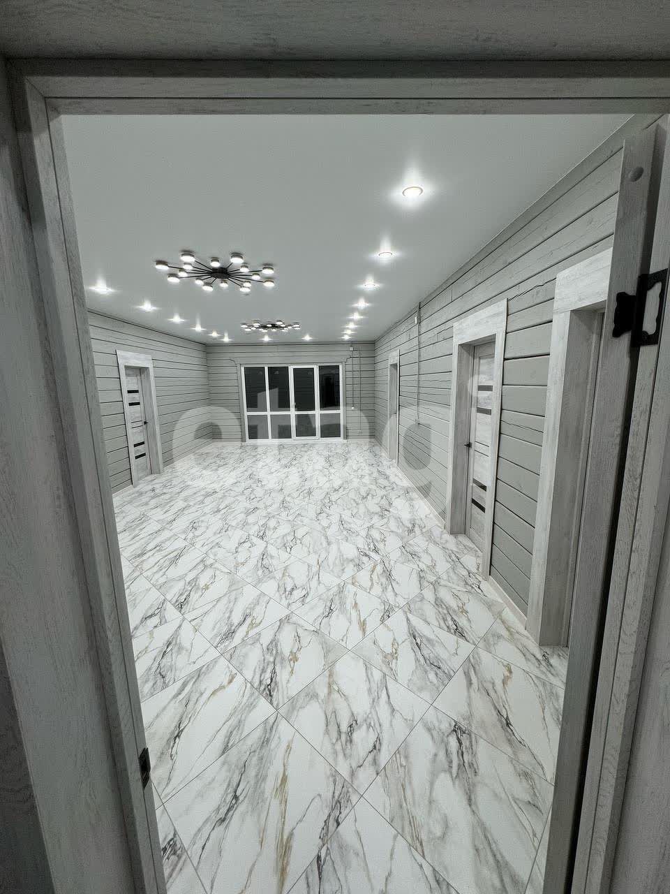 Продажа дома, 220м <sup>2</sup>, 10 сот., Улан-Удэ, Республика Бурятия,  Тарбагатайский