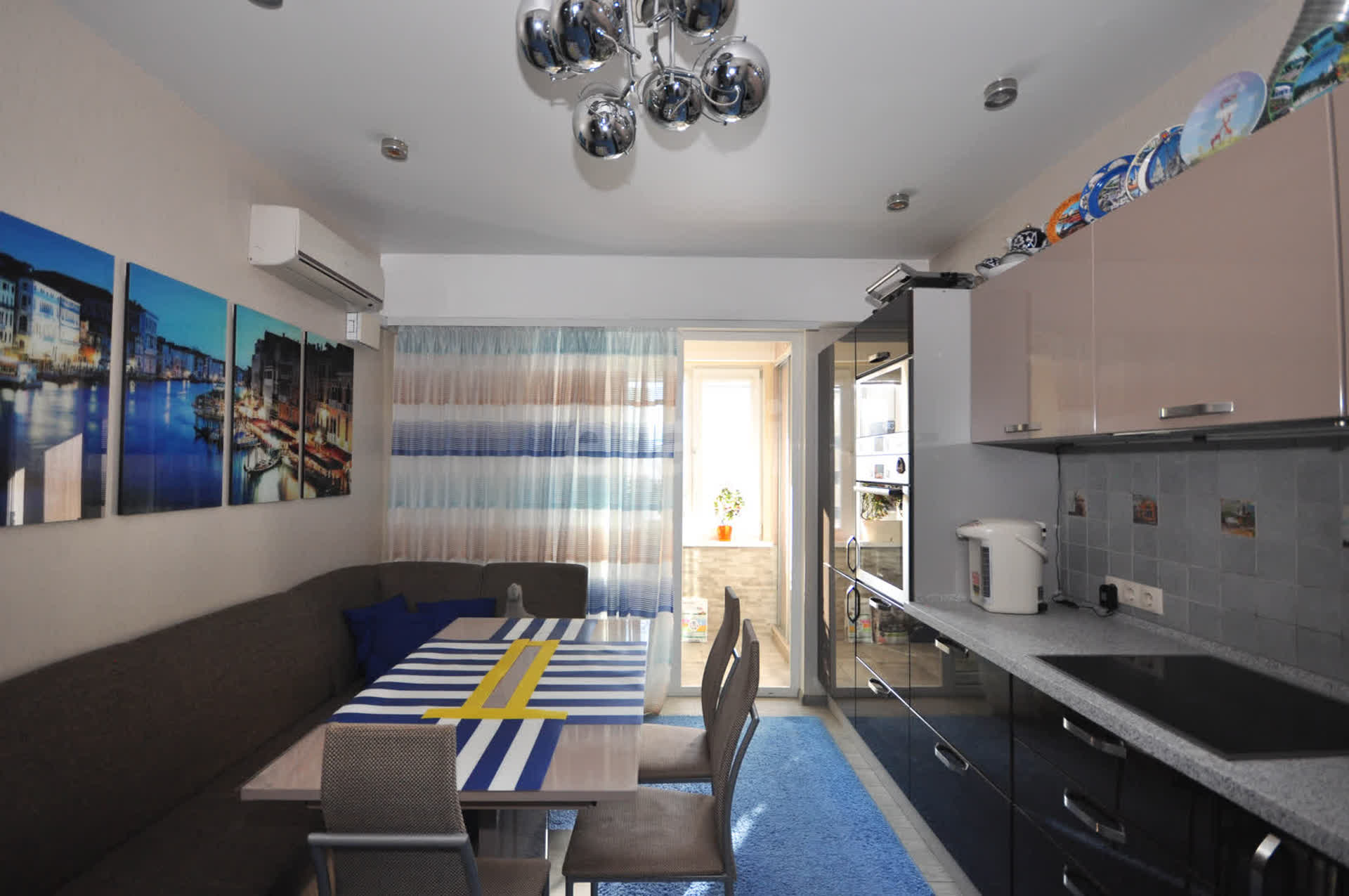 Продажа 2-комнатной квартиры, Южно-Сахалинск, Сахалинская область,  Южно-Сахалинск