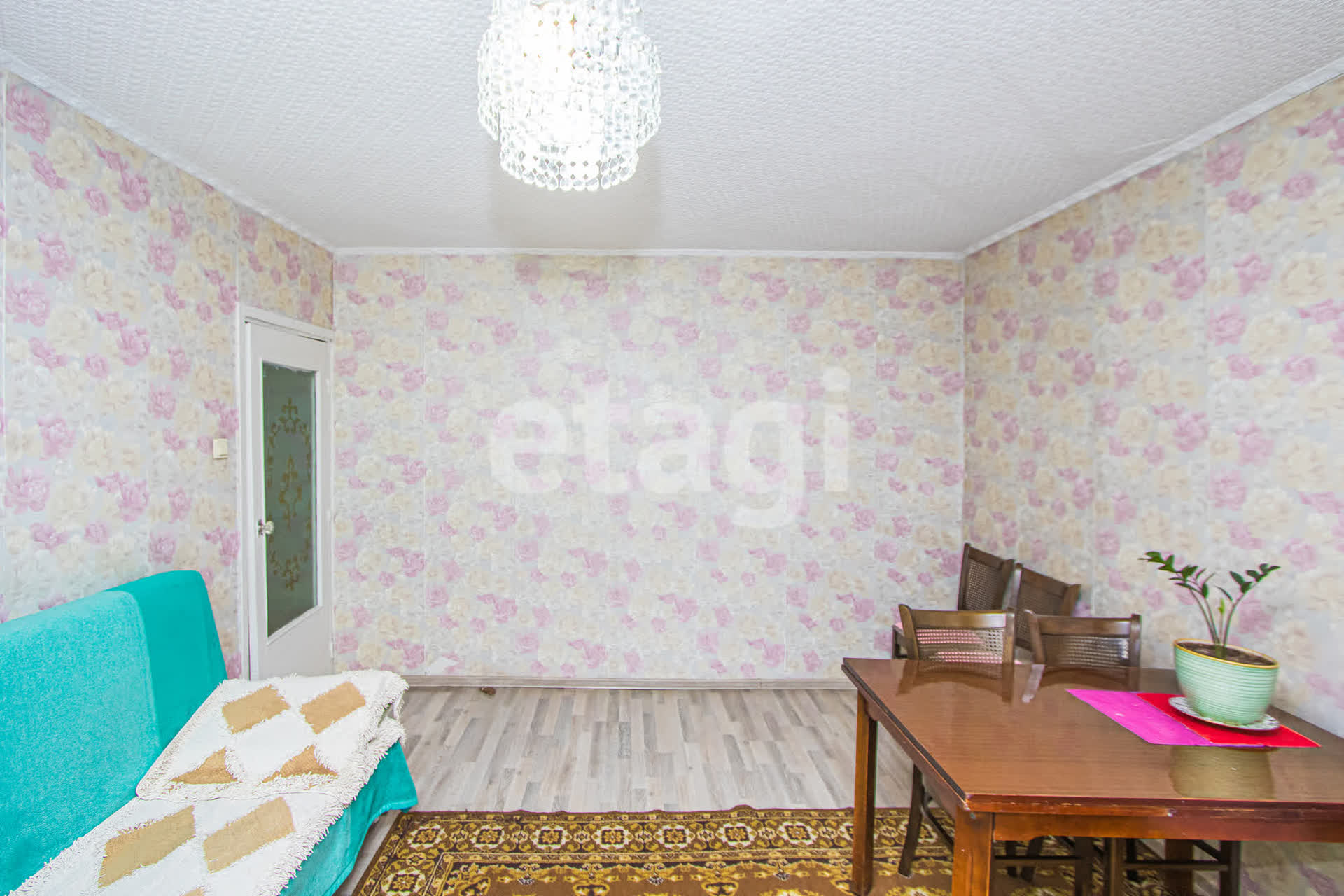 Продажа 4-комнатной квартиры, Улан-Удэ, Республика Бурятия,  Улан-Удэ