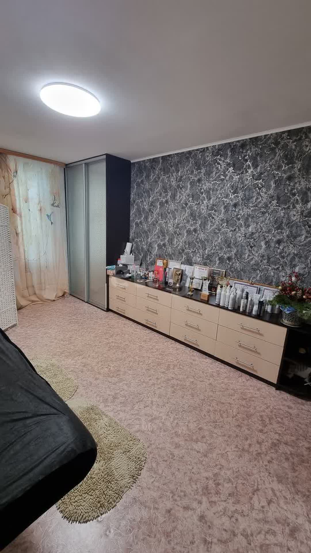 Продажа 2-комнатной квартиры, Южно-Сахалинск, Сахалинская область,  Южно-Сахалинск