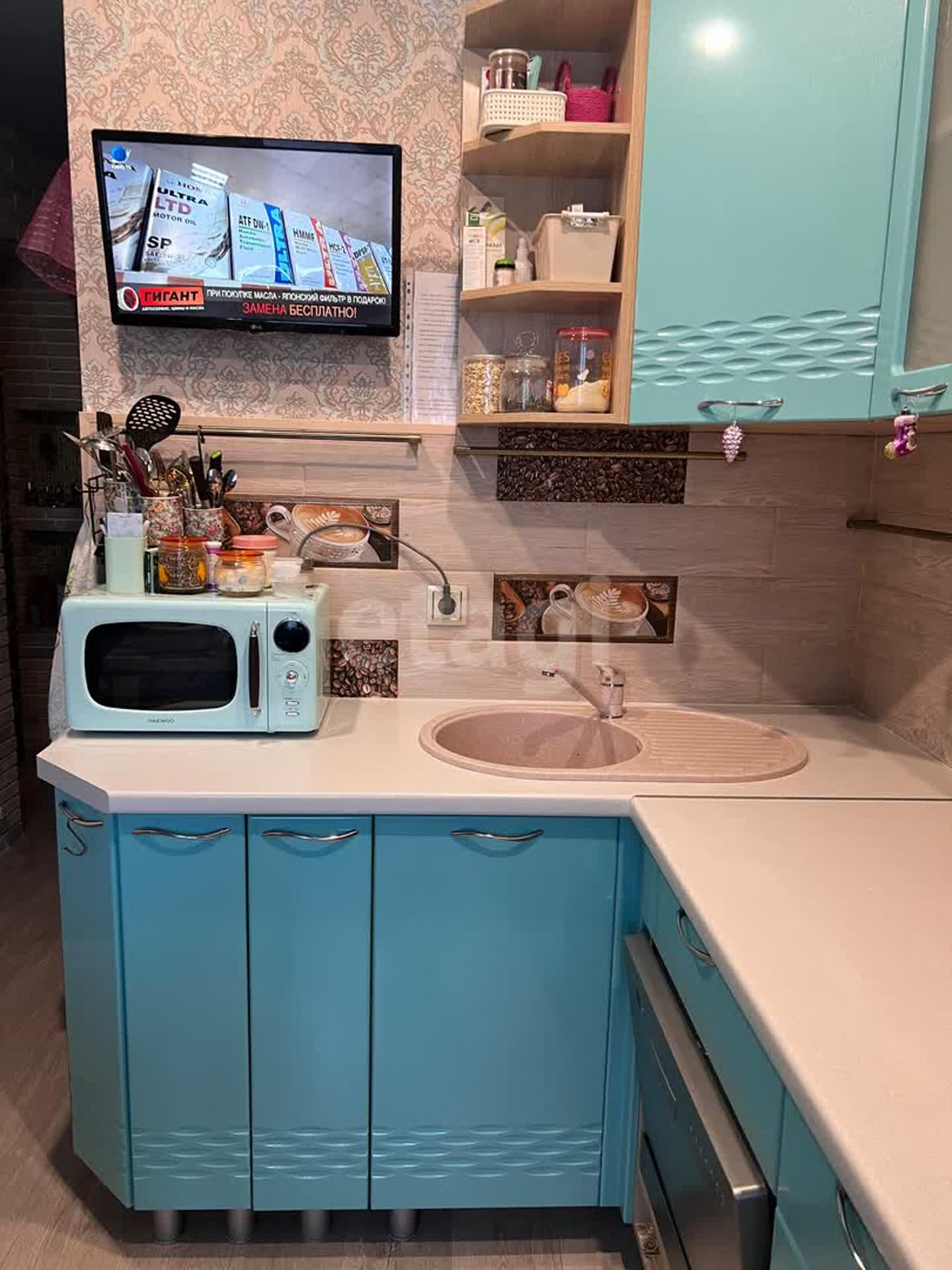 Продажа 4-комнатной квартиры, Южно-Сахалинск, Сахалинская область,  Южно-Сахалинск