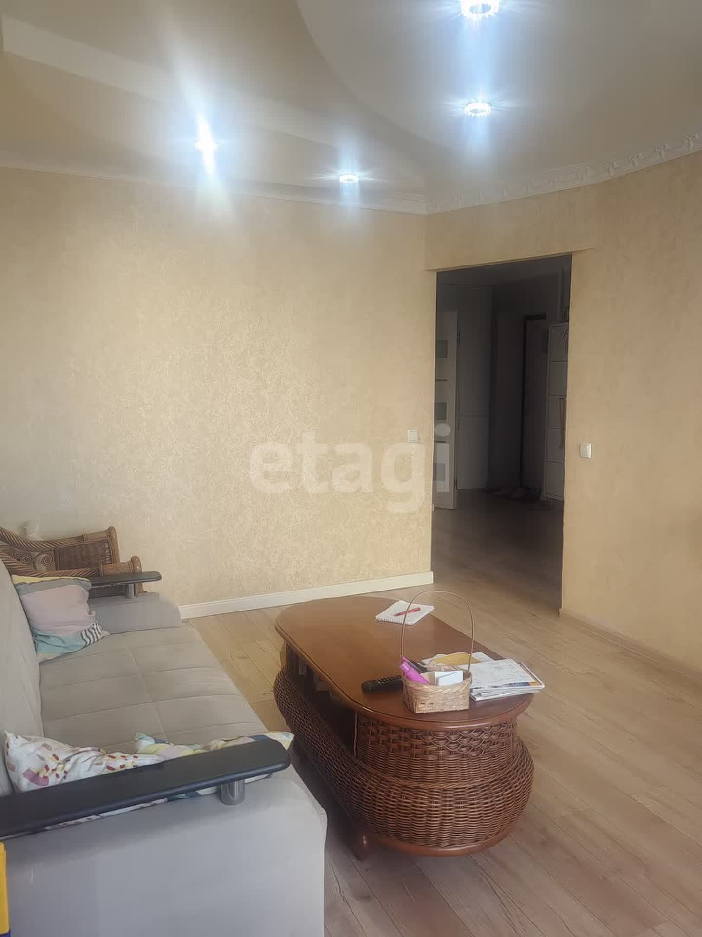 Продажа 4-комнатной квартиры, Южно-Сахалинск, Сахалинская область,  Южно-Сахалинск