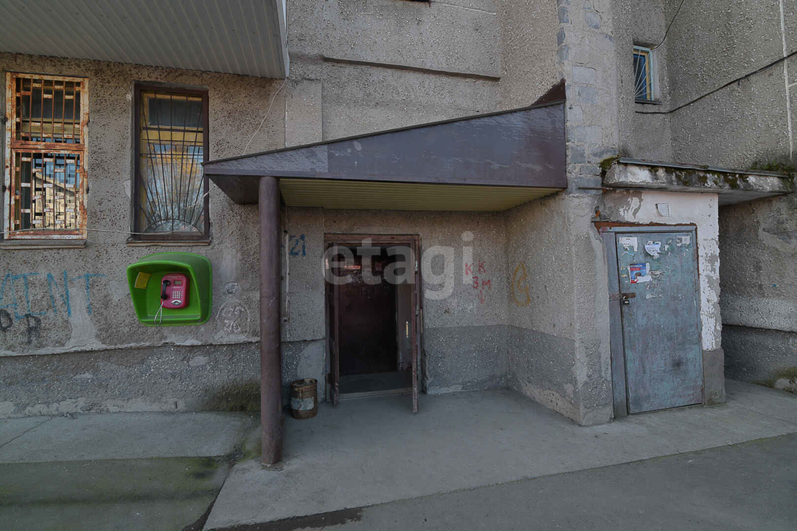 Продажа 3-комнатной квартиры, Южно-Сахалинск, Сахалинская область,  Южно-Сахалинск