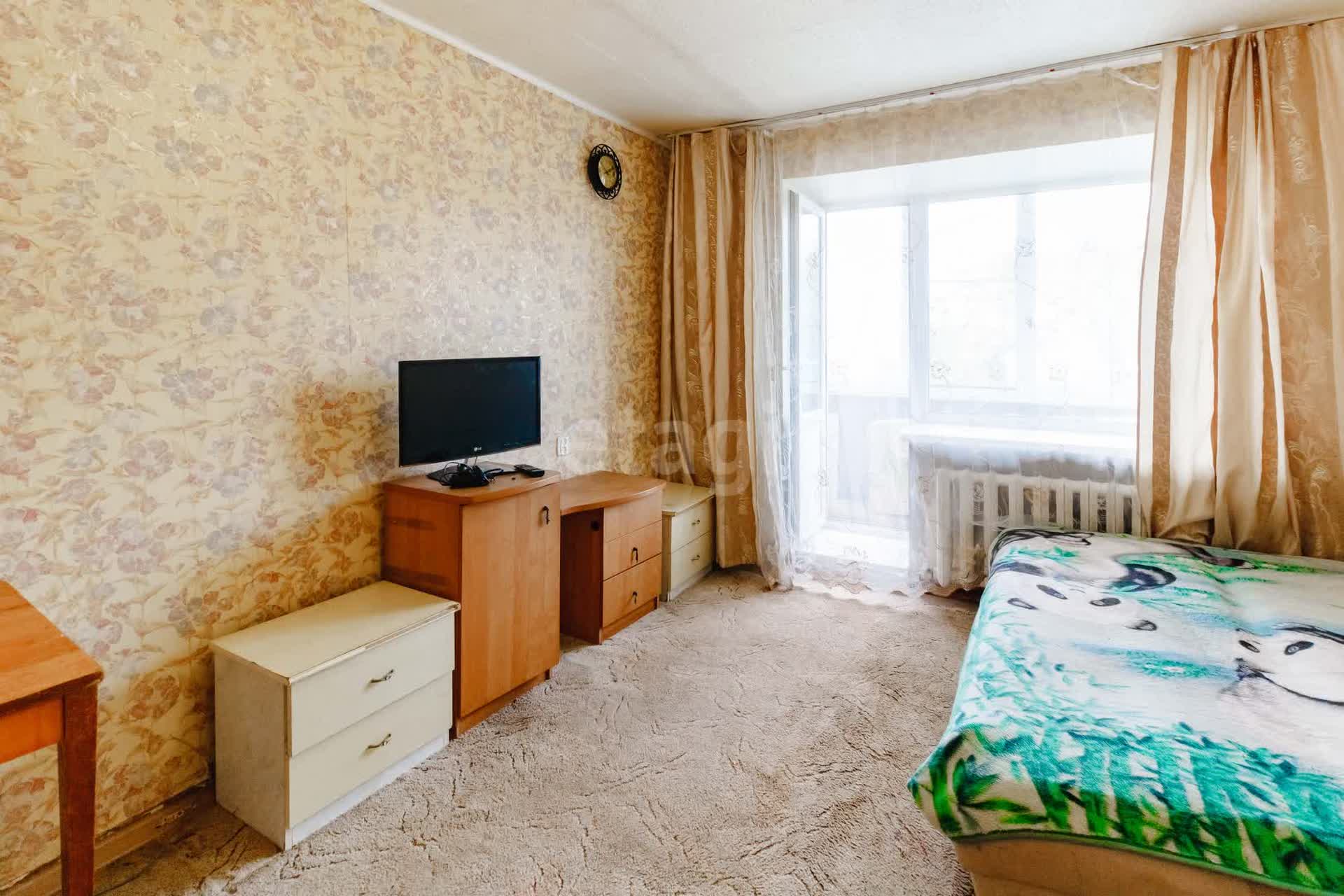 Продажа 1-комнатной квартиры, Комсомольск-на-Амуре, Калинина,  33 к 2