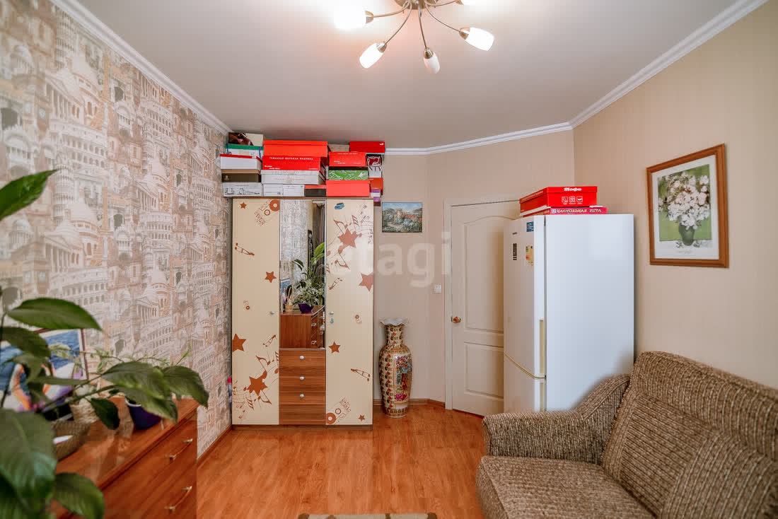 Продажа 3-комнатной квартиры, Южно-Сахалинск, Сахалинская область,  Южно-Сахалинск