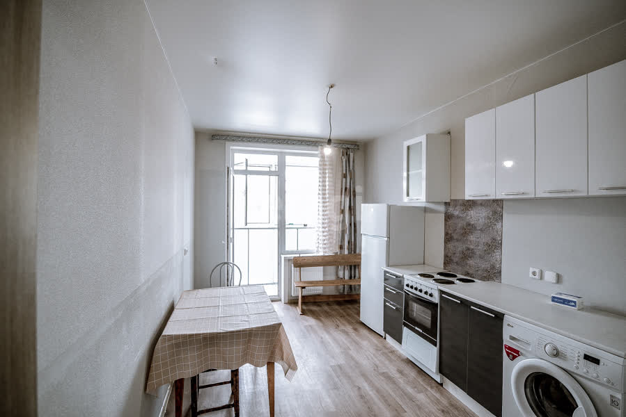 Продажа 2-комнатной квартиры, Южно-Сахалинск, Сахалинская область,  Южно-Сахалинск