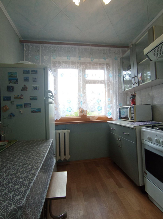 Продажа 2-комнатной квартиры, Амурск, Строителей пр-т,  19а