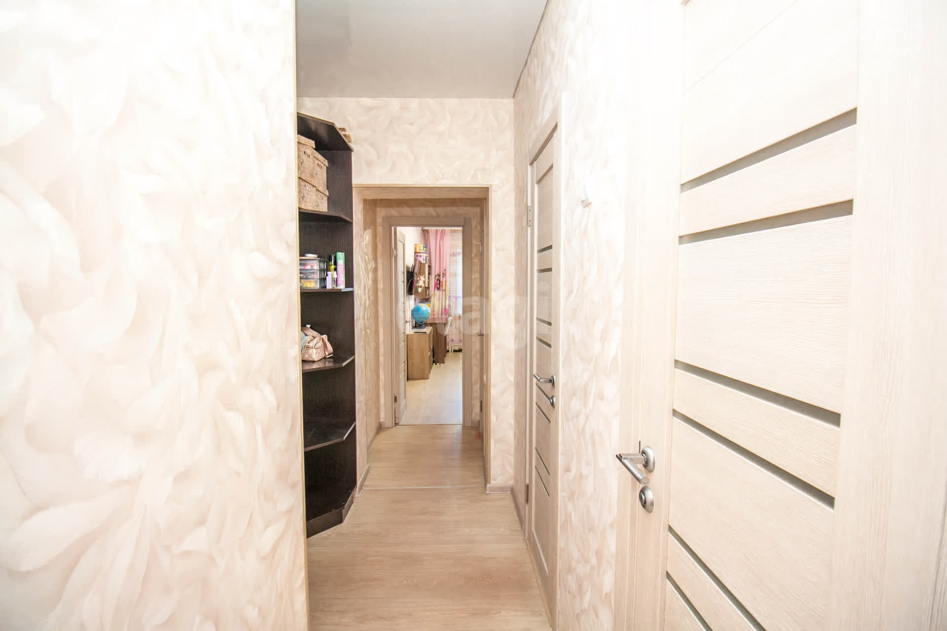 Продажа 2-комнатной квартиры, Южно-Сахалинск, Сахалинская область,  Южно-Сахалинск