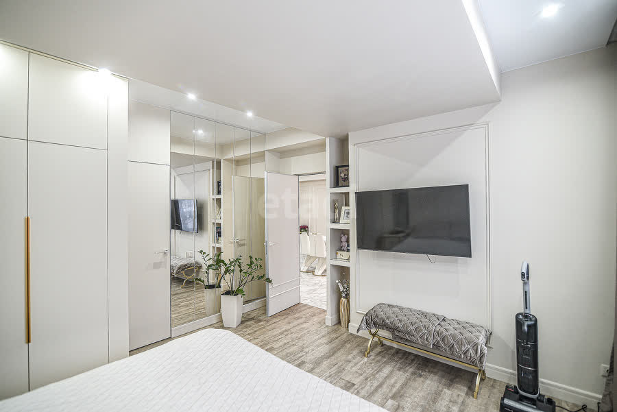 Продажа 3-комнатной квартиры, Южно-Сахалинск, Сахалинская область,  Южно-Сахалинск