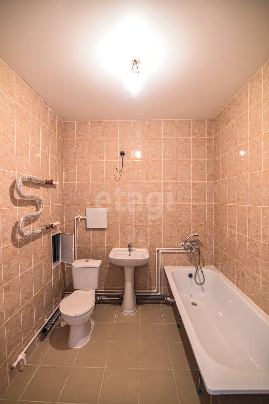 Продажа 2-комнатной квартиры, Южно-Сахалинск, Сахалинская область,  Южно-Сахалинск