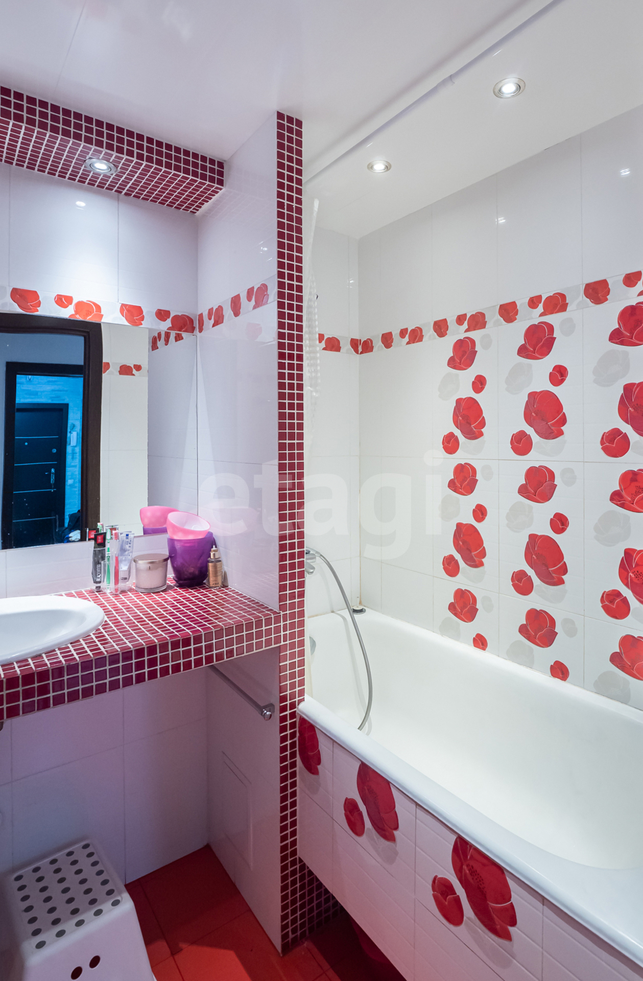 Продажа 4-комнатной квартиры, Улан-Удэ, Республика Бурятия,  Улан-Удэ