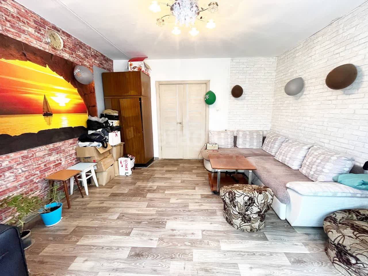 Продажа 2-комнатной квартиры, Южно-Сахалинск, Сахалинская область,  Южно-Сахалинск