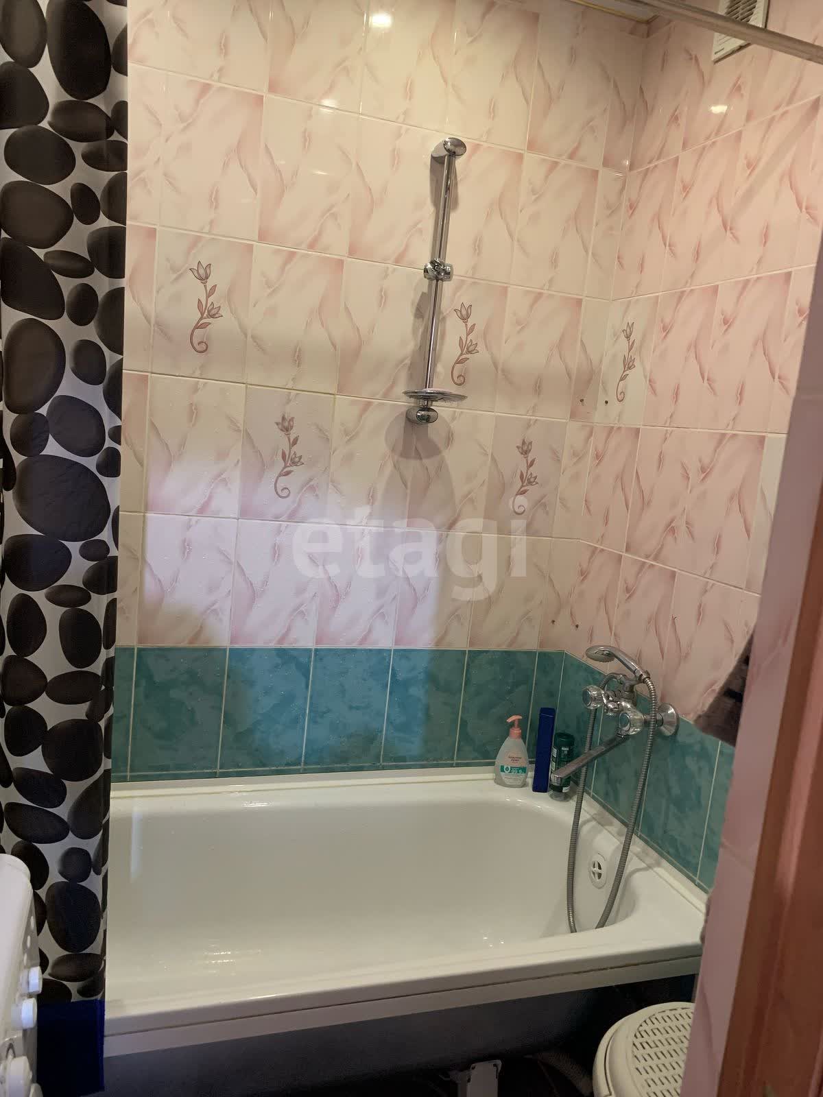 Продажа 2-комнатной квартиры, Южно-Сахалинск, Сахалинская область,  Южно-Сахалинск