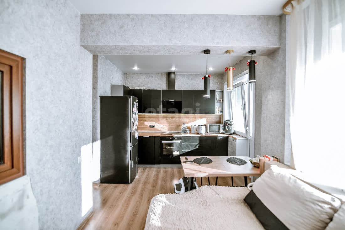 Продажа 2-комнатной квартиры, Южно-Сахалинск, Сахалинская область,  Южно-Сахалинск