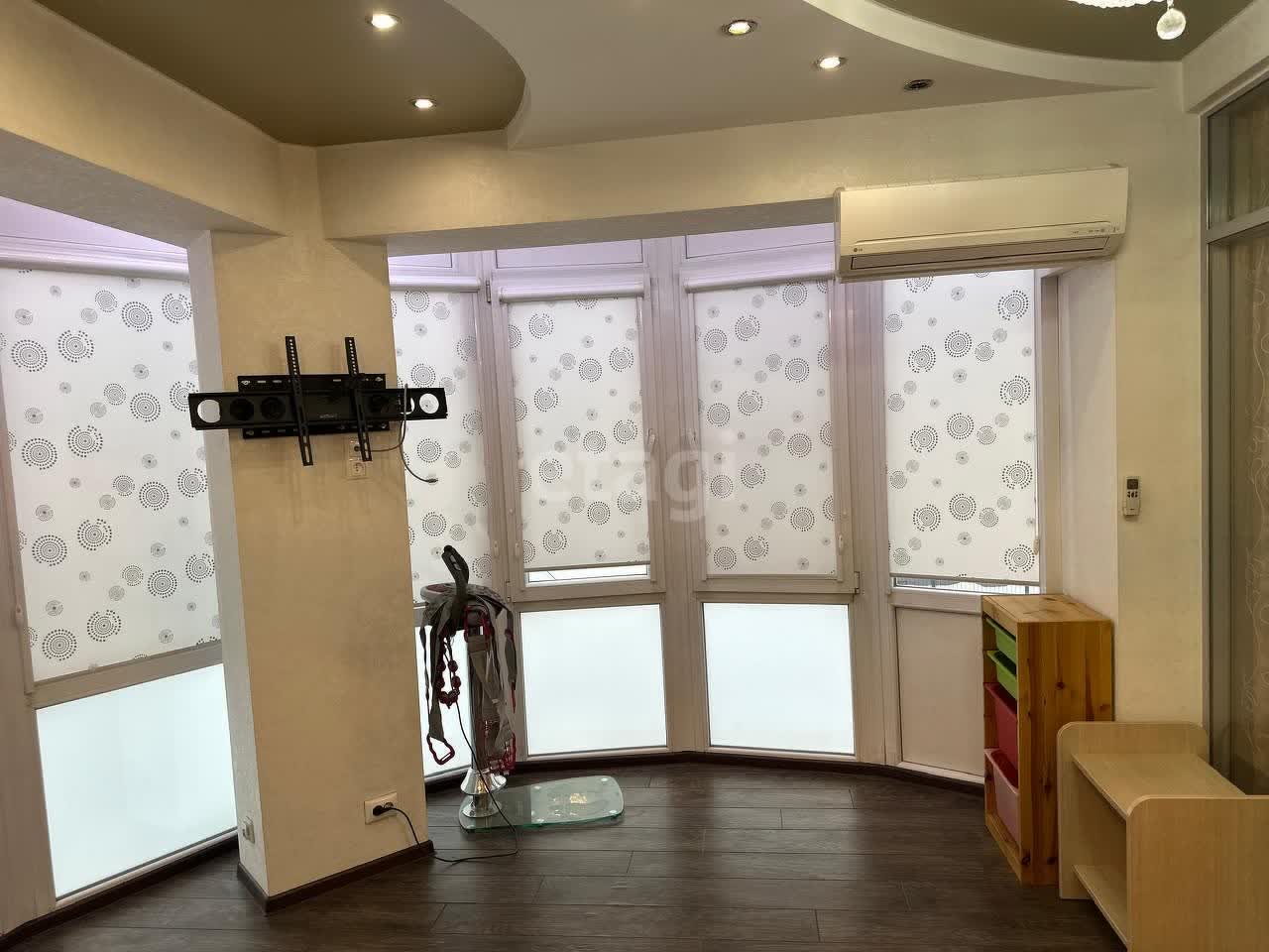 Продажа 3-комнатной квартиры, Южно-Сахалинск, Сахалинская область,  Южно-Сахалинск