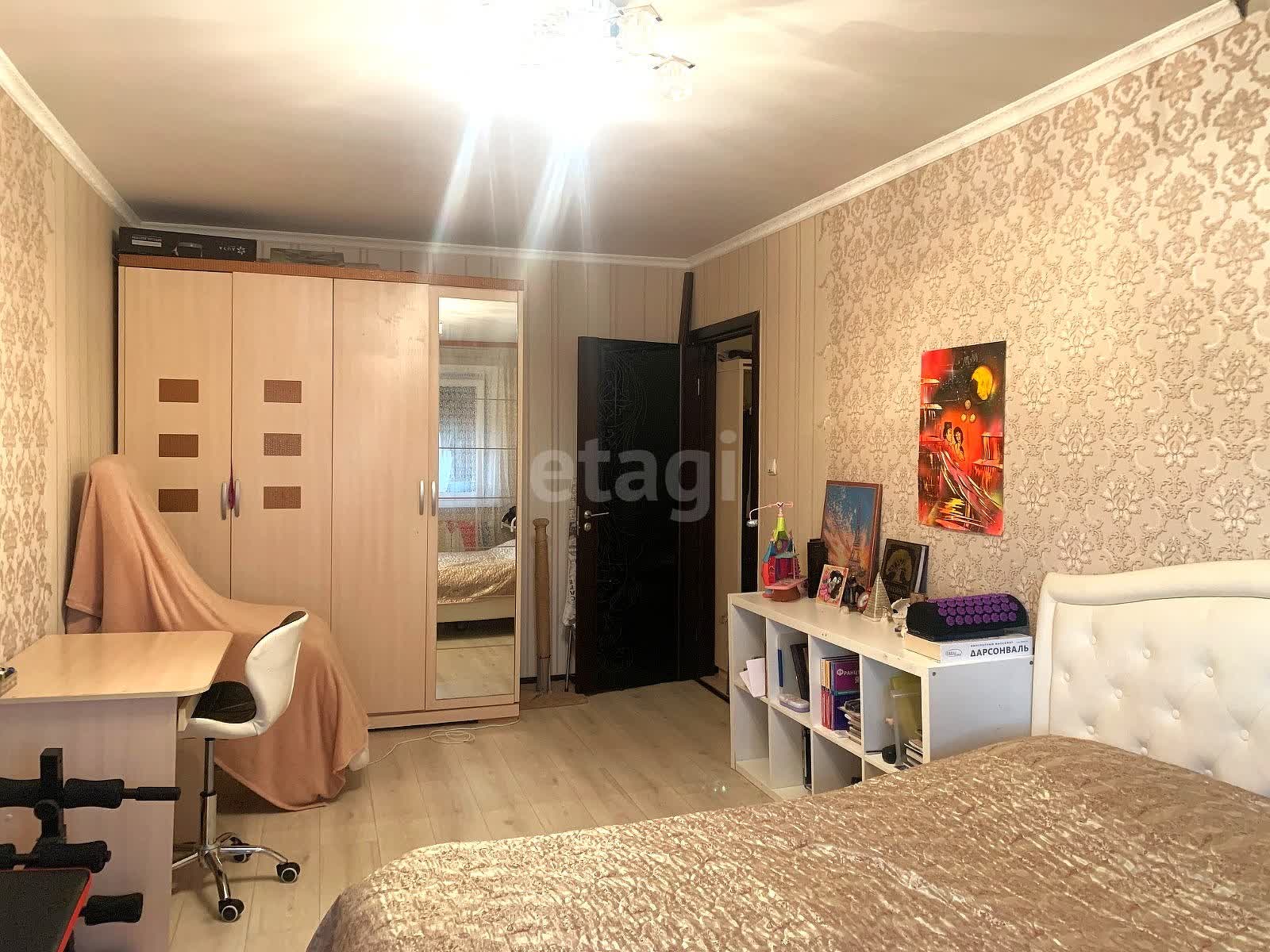 Продажа 2-комнатной квартиры, Южно-Сахалинск, Сахалинская область,  Южно-Сахалинск