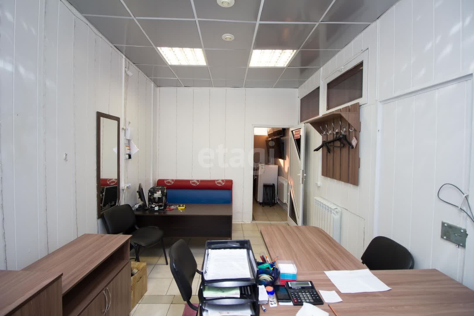 Продажа коммерческой недвижимости, 121м <sup>2</sup>, Новый Уренгой, Ямало-Ненецкий АО,  Новый Уренгой