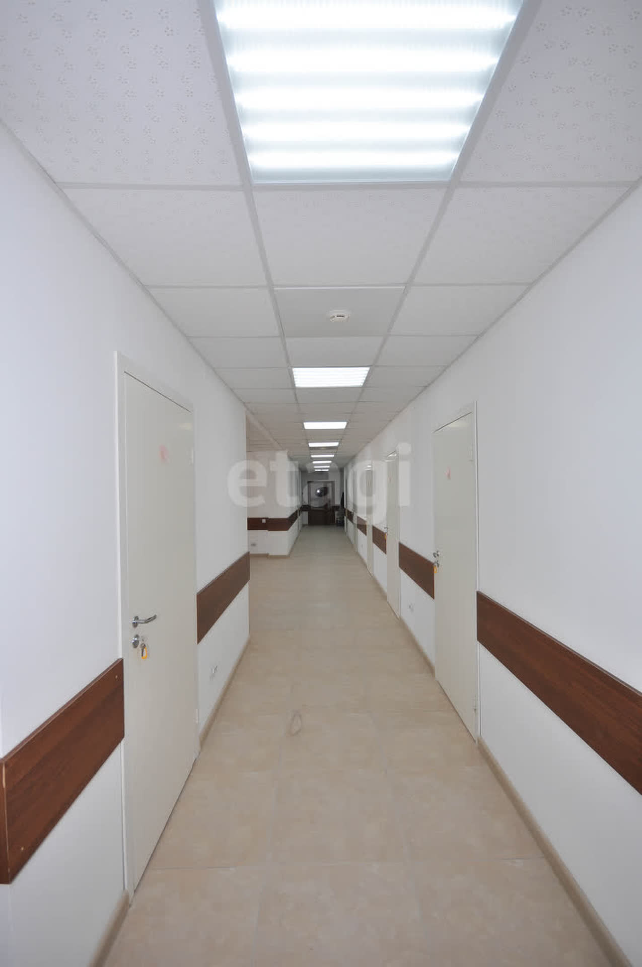 Аренда коммерческой недвижимости, 350м <sup>2</sup>, Южно-Сахалинск, Сахалинская область,  Южно-Сахалинск