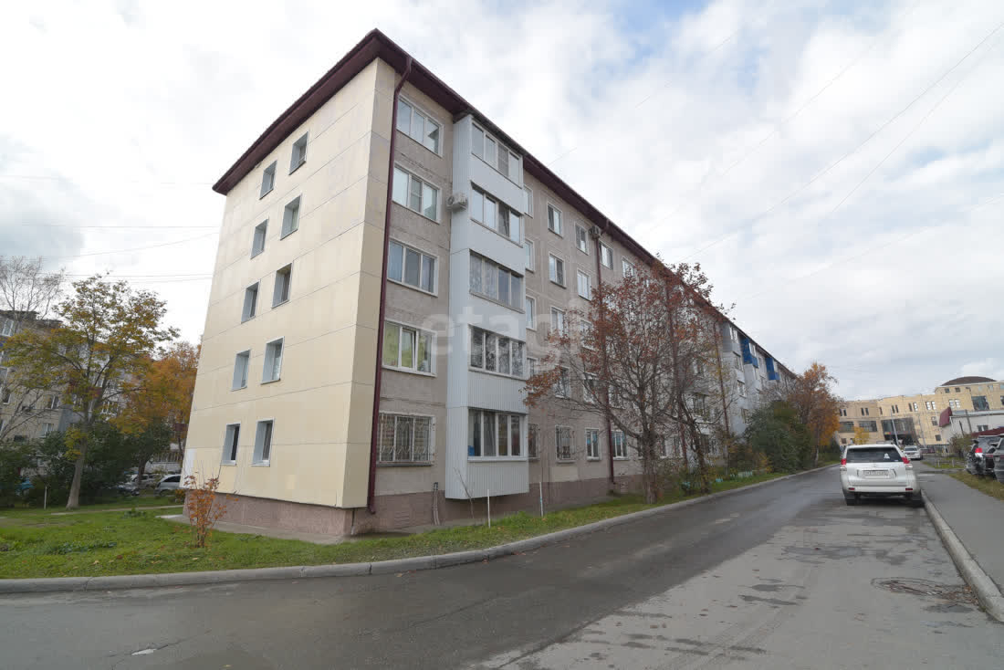 Продажа 4-комнатной квартиры, Южно-Сахалинск, Сахалинская область,  Южно-Сахалинск