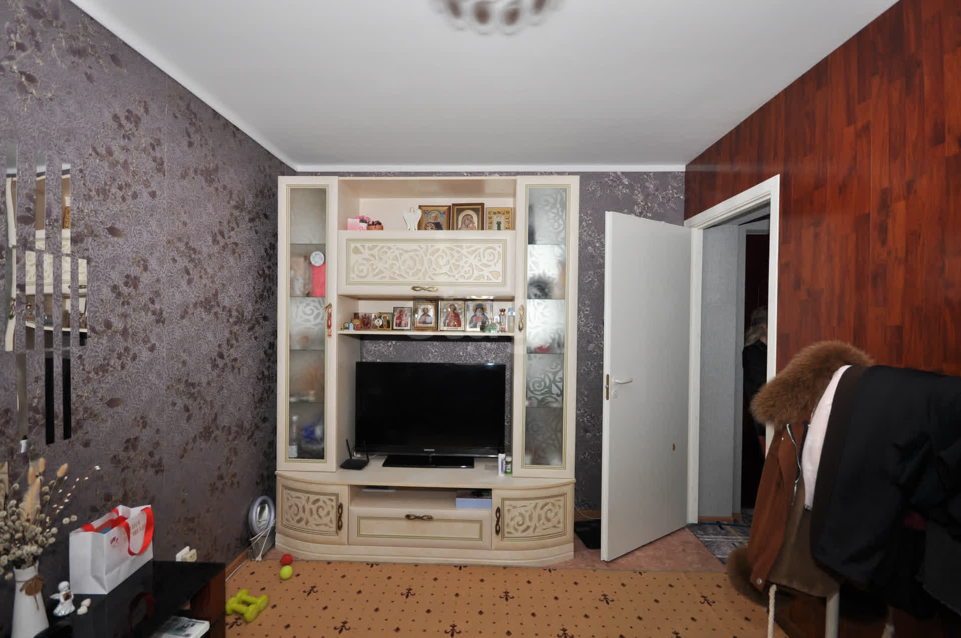 Продажа 2-комнатной квартиры, Южно-Сахалинск, Сахалинская область,  Южно-Сахалинск