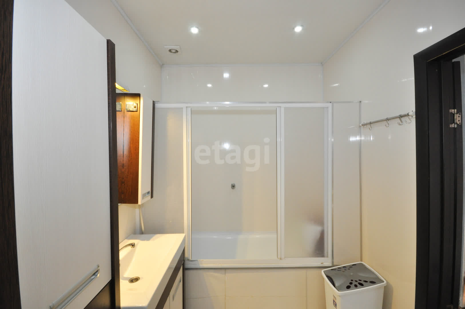 Продажа 3-комнатной квартиры, Южно-Сахалинск, Сахалинская область,  Южно-Сахалинск