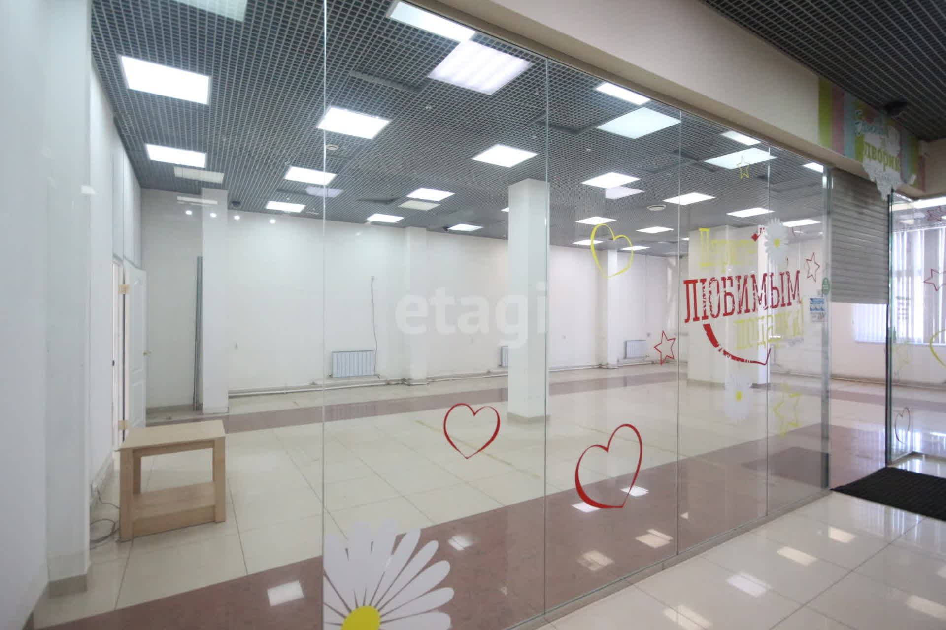 Аренда коммерческой недвижимости, 124м <sup>2</sup>, Новый Уренгой, Ямало-Ненецкий АО,  Новый Уренгой