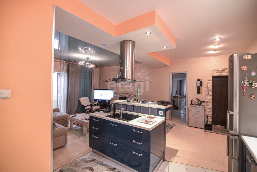 Продажа 3-комнатной квартиры, Южно-Сахалинск, Сахалинская область,  Южно-Сахалинск