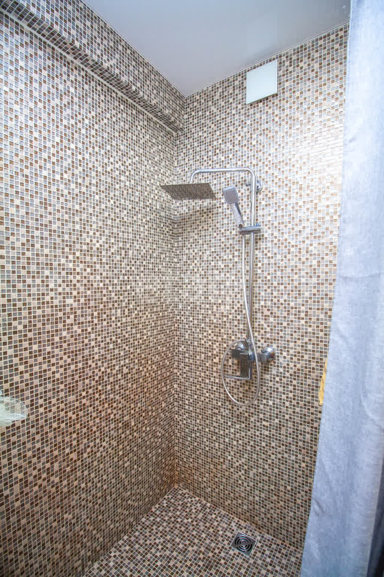 Продажа 2-комнатной квартиры, Южно-Сахалинск, Сахалинская область,  Южно-Сахалинск