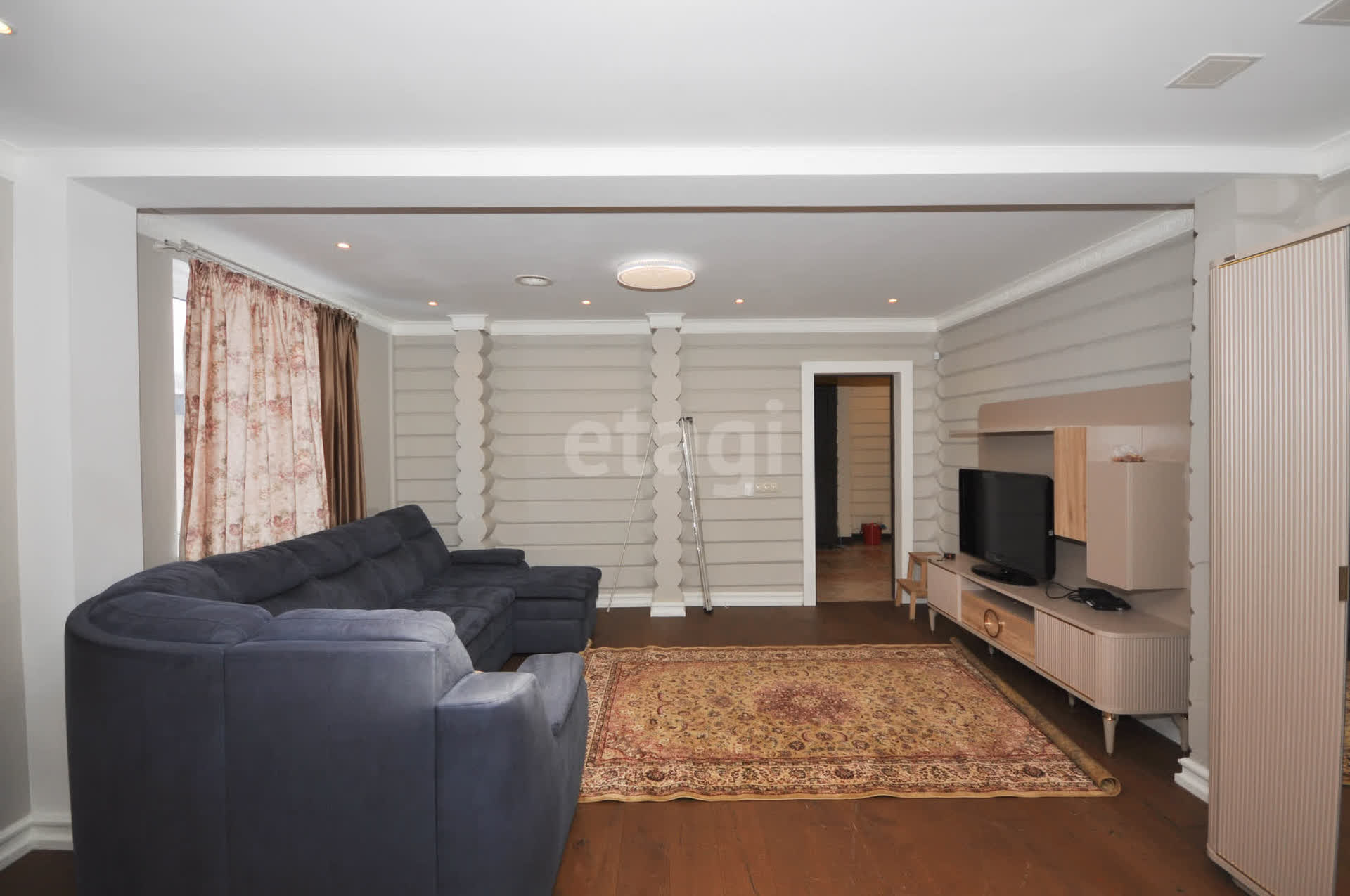 Аренда дома, 400м <sup>2</sup>, Южно-Сахалинск, Сахалинская область,  