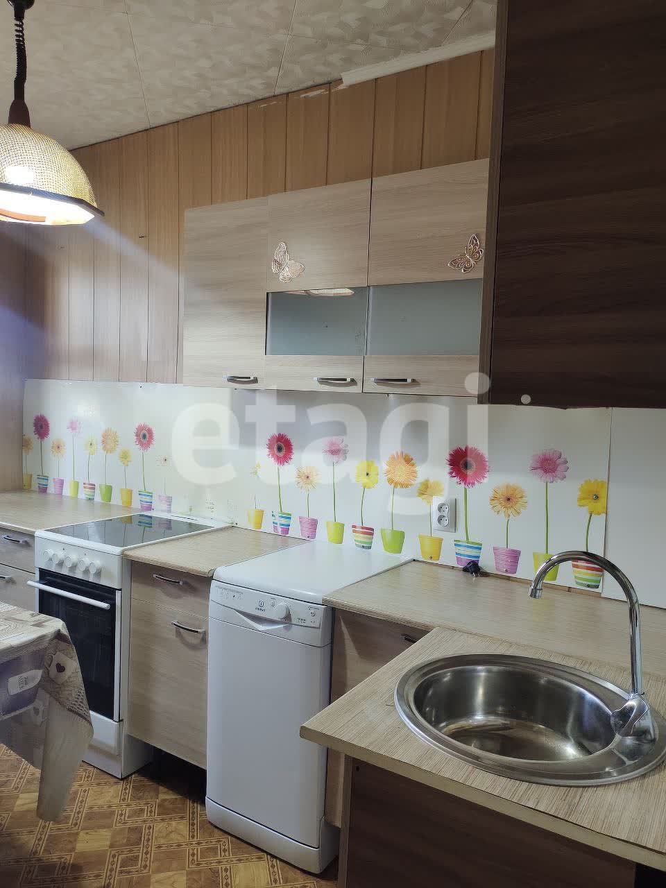 Продажа 3-комнатной квартиры, Улан-Удэ, Республика Бурятия,  Улан-Удэ