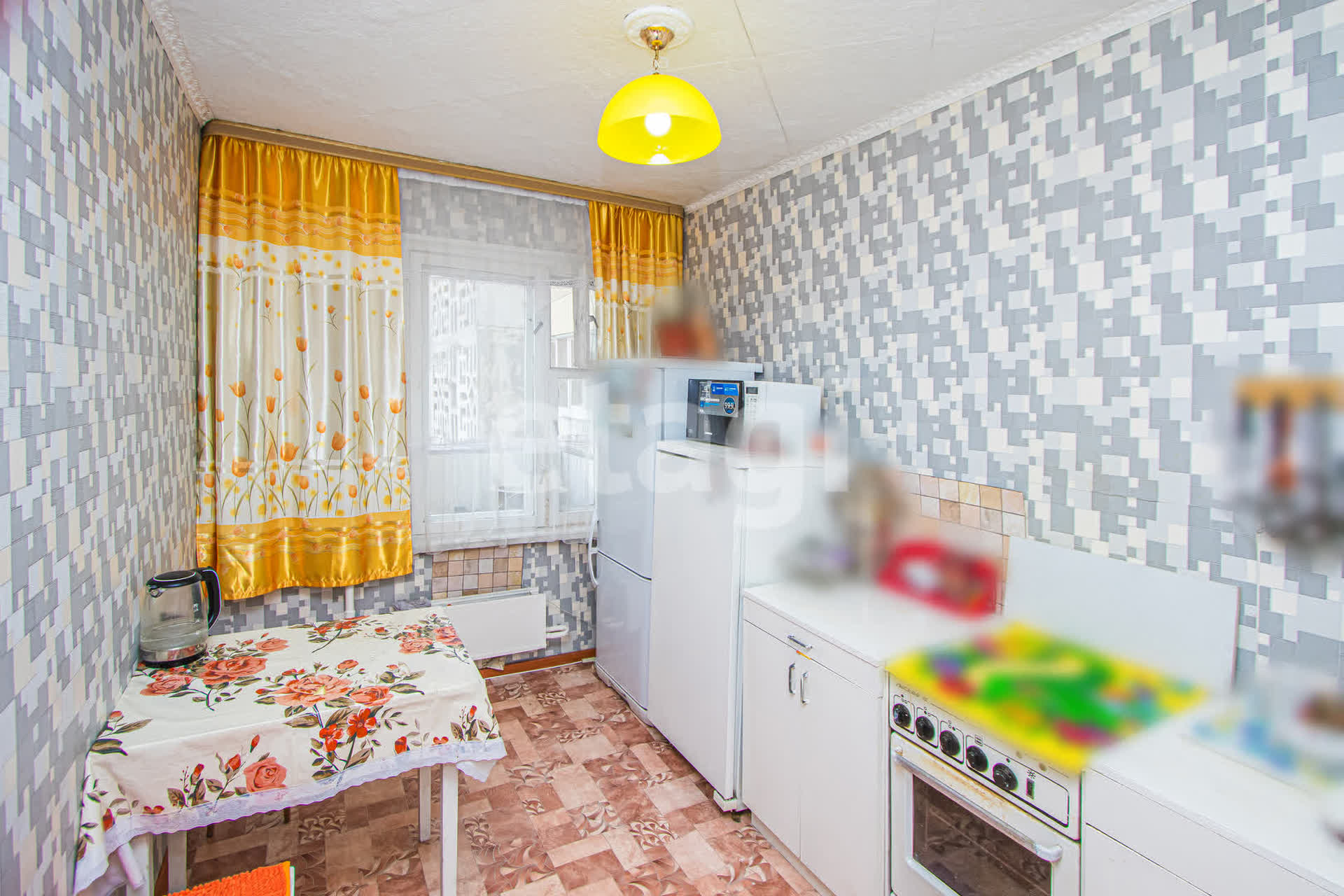 Продажа 4-комнатной квартиры, Улан-Удэ, Республика Бурятия,  Улан-Удэ