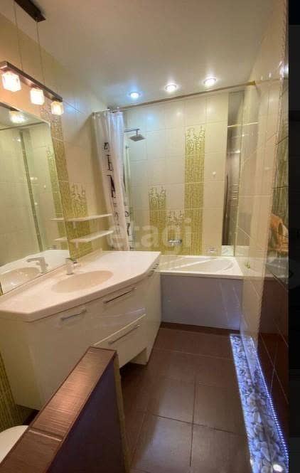 Продажа 2-комнатной квартиры, Южно-Сахалинск, Сахалинская область,  Южно-Сахалинск