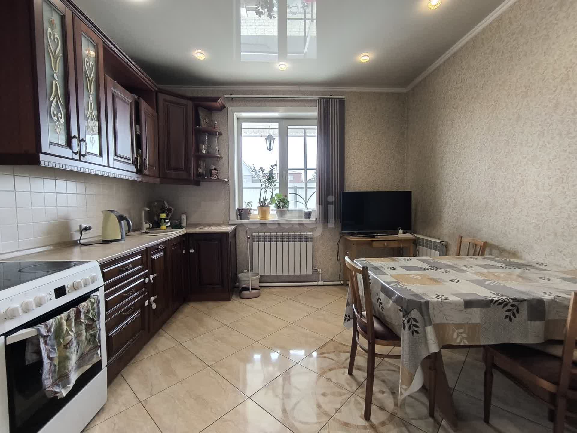 Продажа дома, 221м <sup>2</sup>, 8 сот., Улан-Удэ, Республика Бурятия,   Улан-Удэ