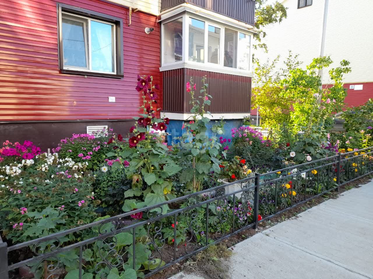 Продажа 3-комнатной квартиры, Южно-Сахалинск, Сахалинская область,  Южно-Сахалинск