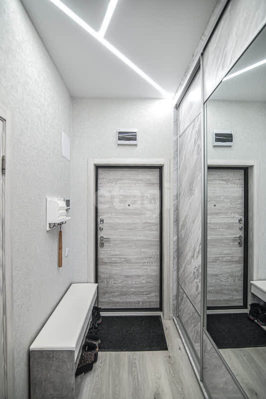 Продажа 2-комнатной квартиры, Южно-Сахалинск, Сахалинская область,  Южно-Сахалинск