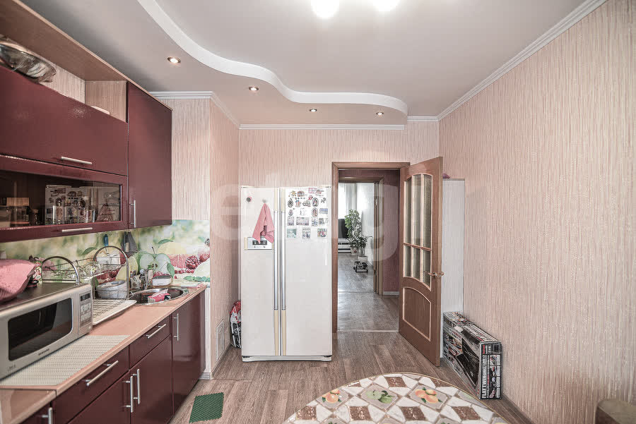 Продажа 3-комнатной квартиры, Южно-Сахалинск, Сахалинская область,  Южно-Сахалинск