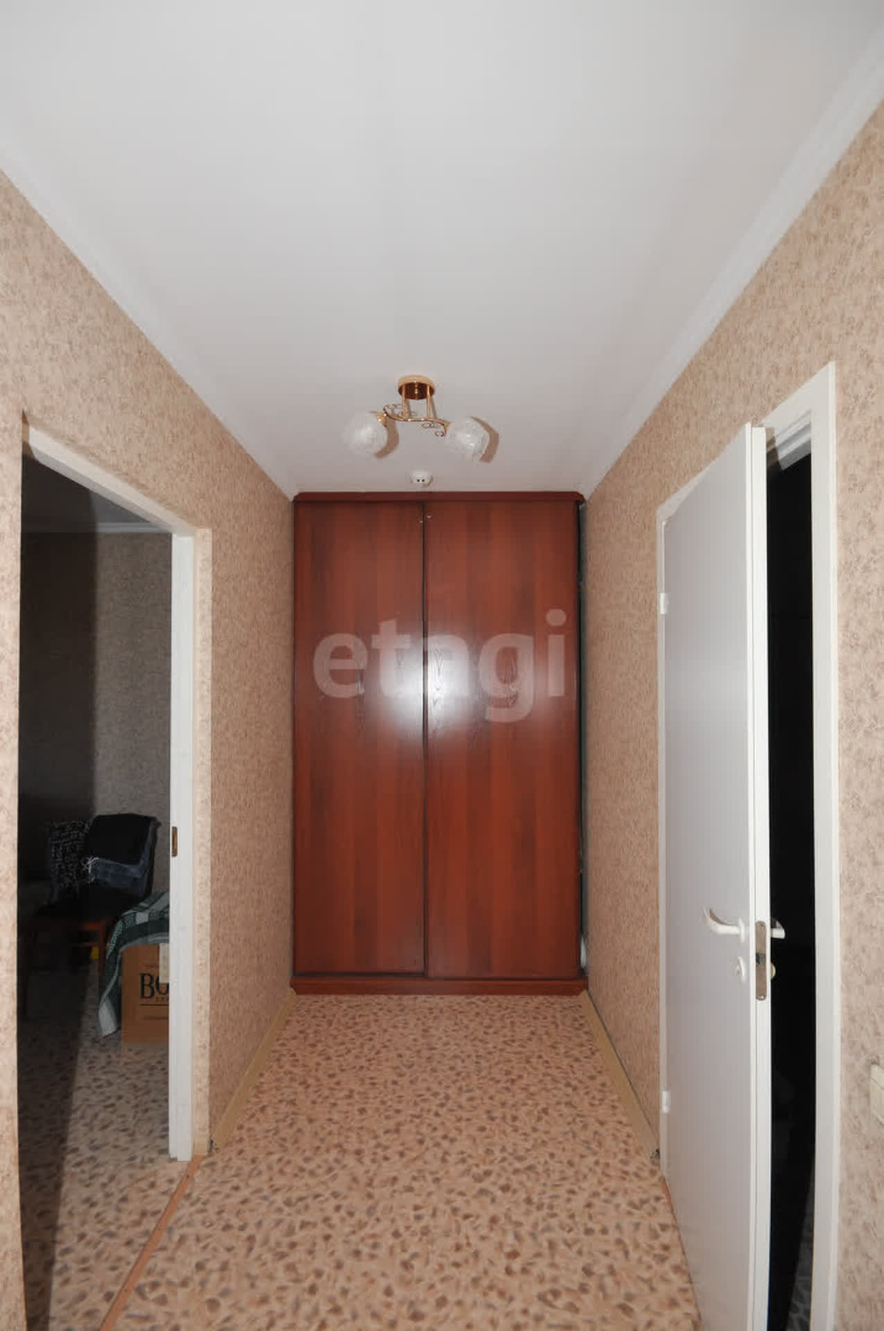 Продажа 2-комнатной квартиры, Южно-Сахалинск, Сахалинская область,  Южно-Сахалинск